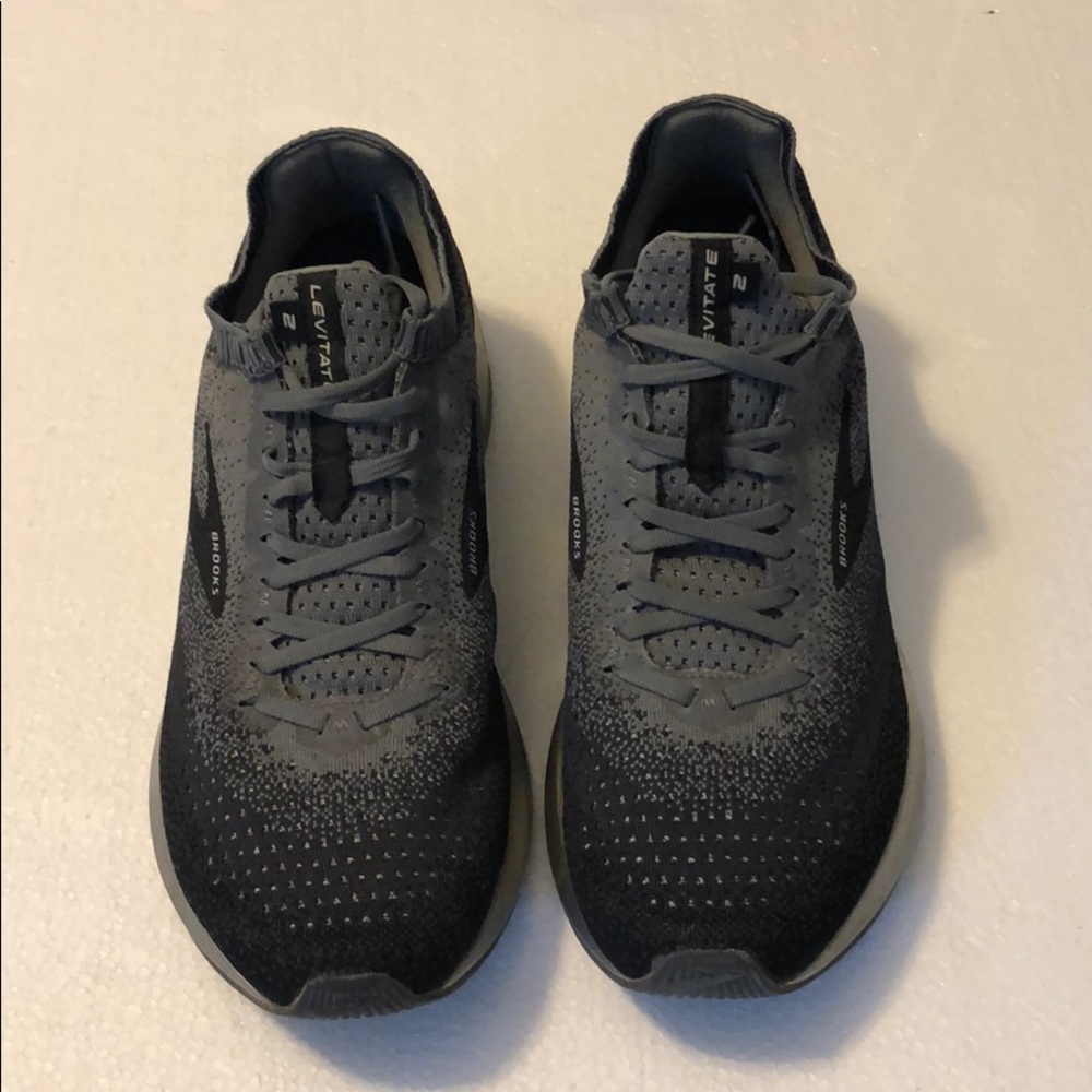 Brooks Levitate 2